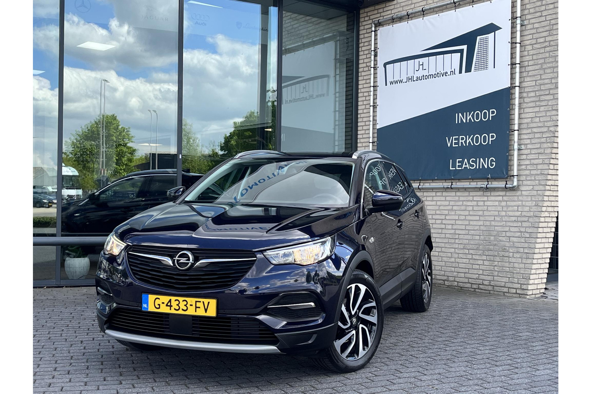 Opel Grandland X 1.2 Turbo*AUTOM.*ECC*CRUISE*NAVI*TEL*